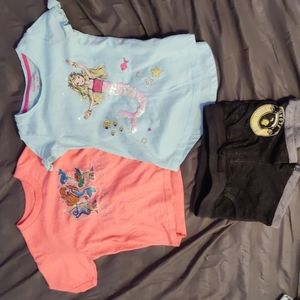 Cat & Jack girls 2 shirts and shorts